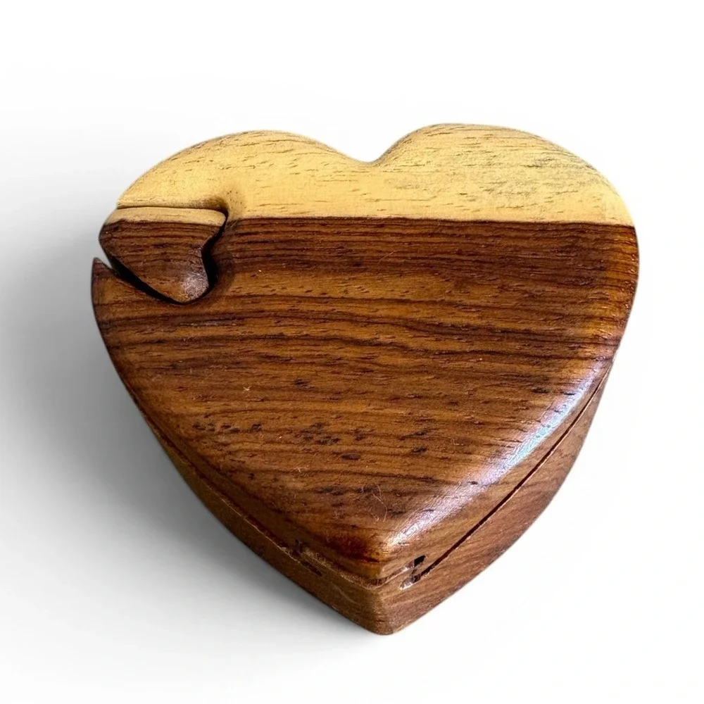 N/A handcrafted wooden